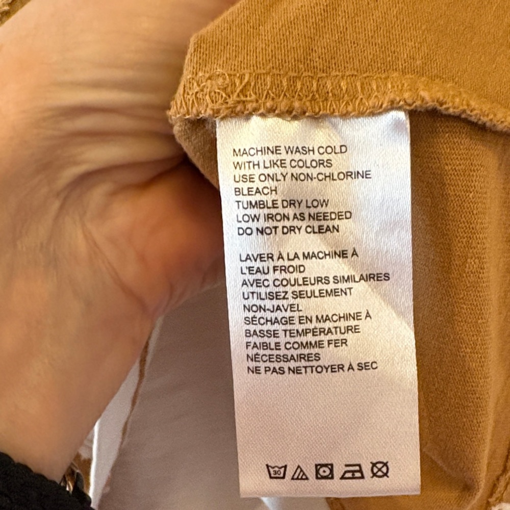 BDG Cream and Tan Raw-Edge Colorblock Crop Sweatshirt - Picture 10 of 10